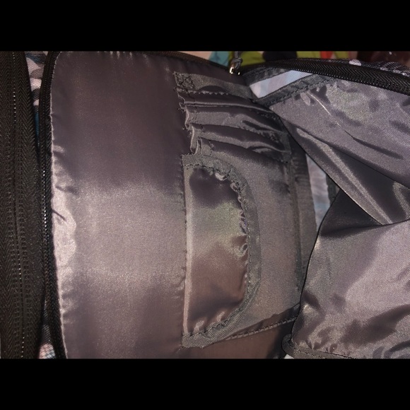 NWT Embark backpack - Picture 3 of 5